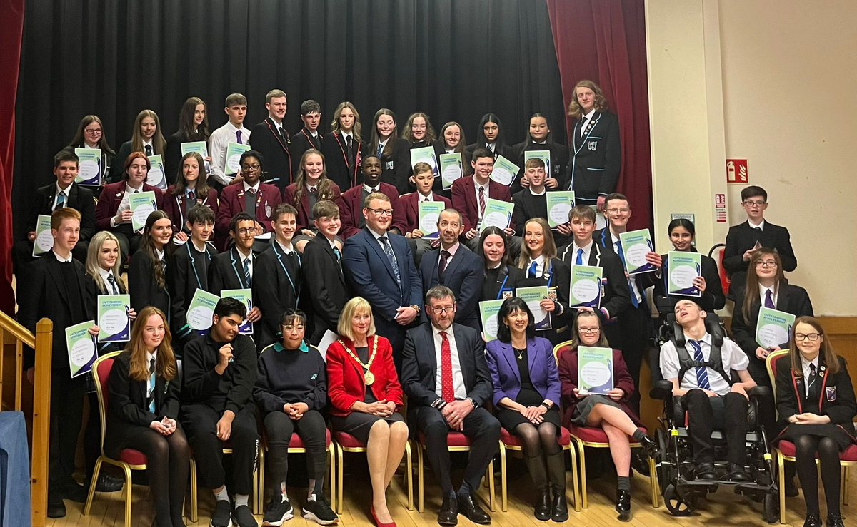 St Luke’s High School tweet media