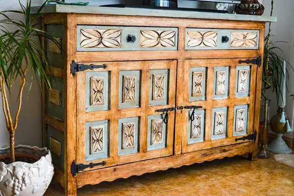 marywalker2's tweet photo. Update #roomdecor on a budget. With a few bits of paint, #oldfurniture can look like new!  https://t.co/J2tcGhK1Y3 https://t.co/p3e6i3YHUJ
