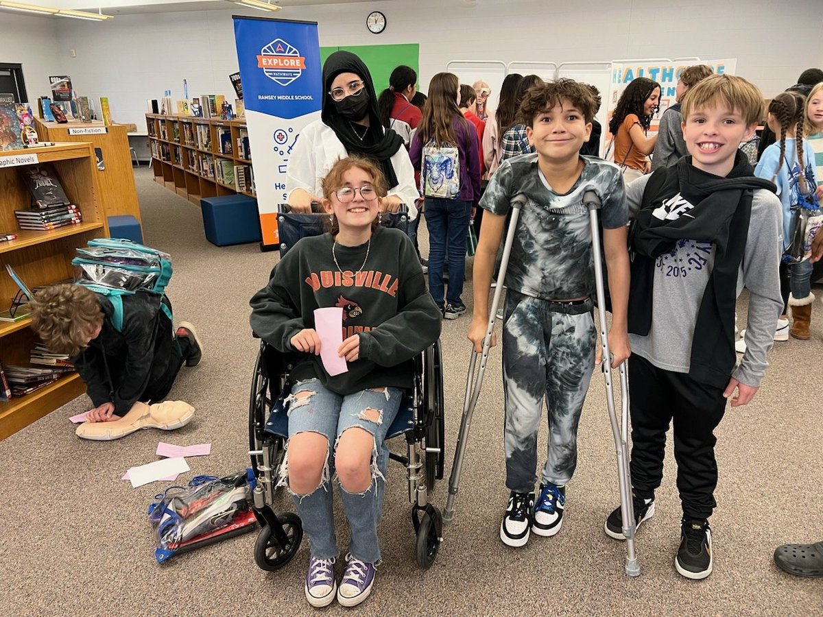 RamseyMS_JCPS's tweet photo. Ramsey 6th graders were excited to learn all about our Explore Pathways at our 2nd annual Explore Showcase! This was an opportunity for 6th graders to have a sneak peak of what they can experience in the different pathways their 7th and 8th grade years! #ServeToBeGreat https://t.co/4GDls9TZXB