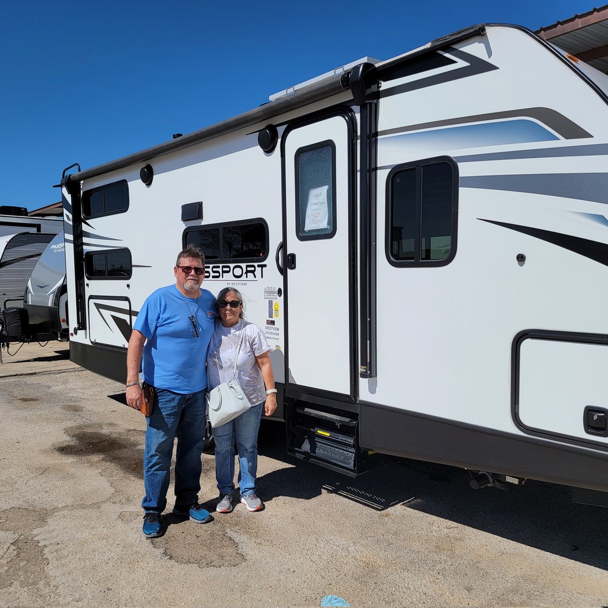 thecamperdudetx's tweet photo. Mr.&Mrs.Resendez picking up their new @KeystoneRVCo Passport 221BH Travel Trailer. This is the 2nd unit I have had the privilege of linking this amazing duo up with. Have fun y'all. #gorving #donmorgansavesyoumoney #thecamperdude #yourRVguy #ifnotnowwhen https://t.co/hJWcM5KZCT