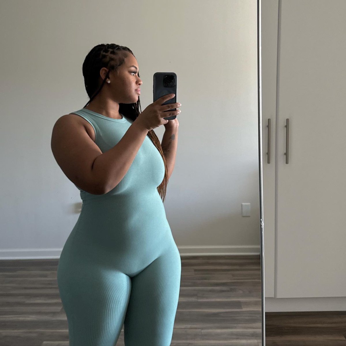 shaunicechrist's tweet photo. “Big Mama your arm” https://t.co/bMfwwGRb8f
