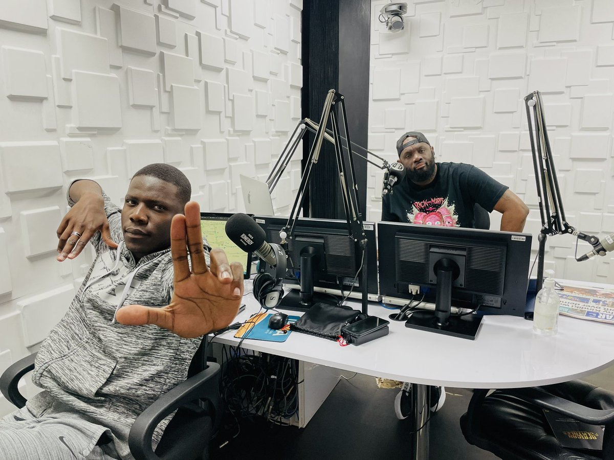 Good morning! It's Thursday, and we're here to help you power through the rest of the week with some great music and lively banter.🚀
@GMONEYizME @_waudo_ 
#GMITM