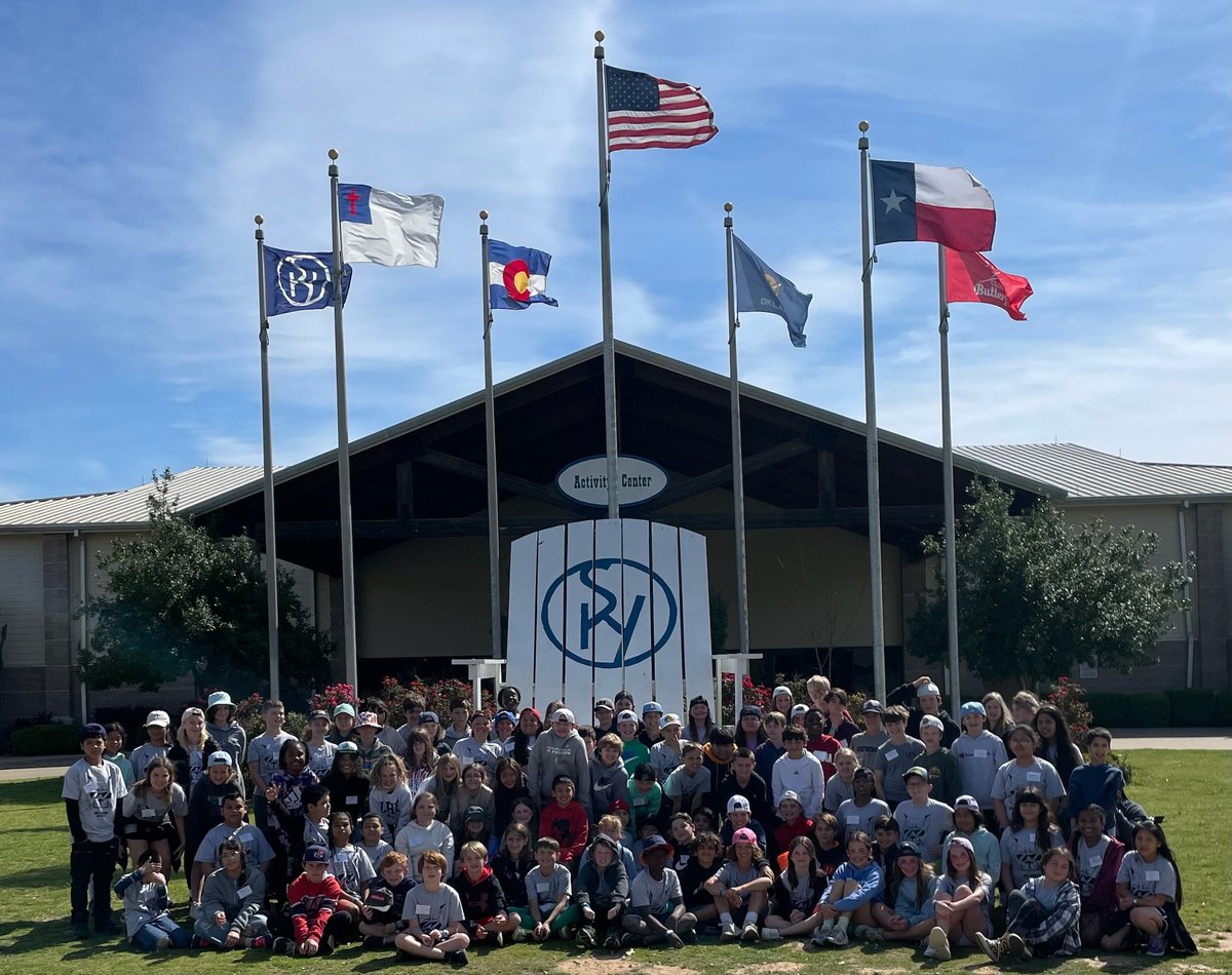 booklove717's tweet photo. I wholeheartedly love going to Sky Ranch with my students. It is a privilege to watch them create core memories with friends, chaperones, and teachers. Having coworkers that I genuinely enjoy being with is the icing on the cake. #lherocks #risdbelieves #ilovemypeople https://t.co/kNpV5Q1V4q