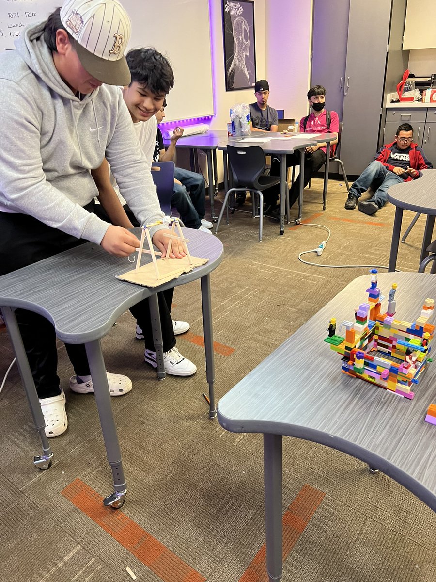 WWstemcademy's tweet photo. Trebuchet Olympics! We continued our Engineering Design Cycle Unit this week with our 2nd Build. Here student’s completed in the Castle Siege around!   @Sreedy78 @kellyivaowen @tearemupww62 https://t.co/dvNu7cVxKv