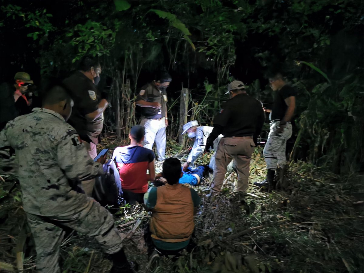 Los cazan para privarlos de la libertad en sus cárceles migratorias y dejarlos morir.

#FueElEstado #CrimenDeEstado  #FueElEstadoenCiudadJuarez

#Justicia