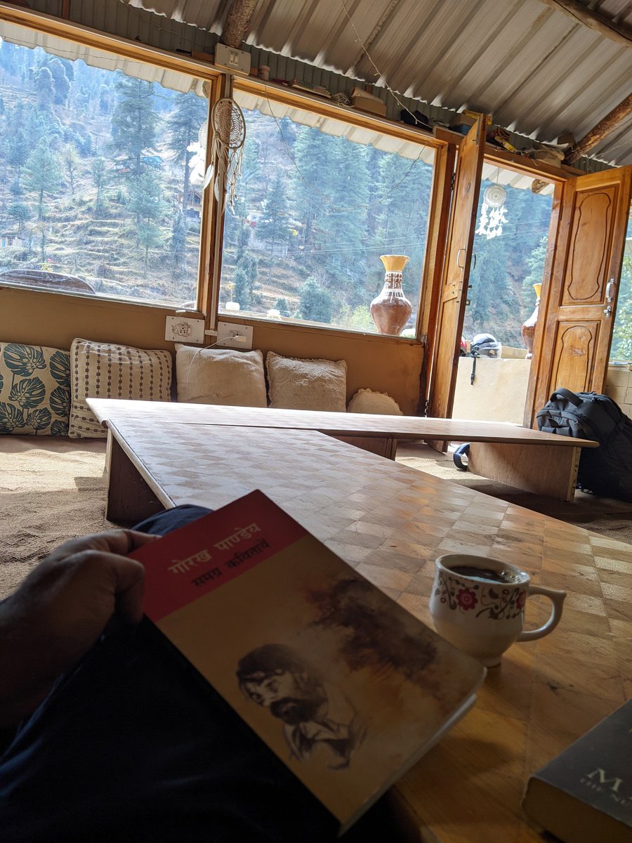 FoodRavel's tweet photo. Life is beautiful.

#jibhi #himachal #HimachalPradesh #cafe #books #foodravel https://t.co/XZAye2lVUa