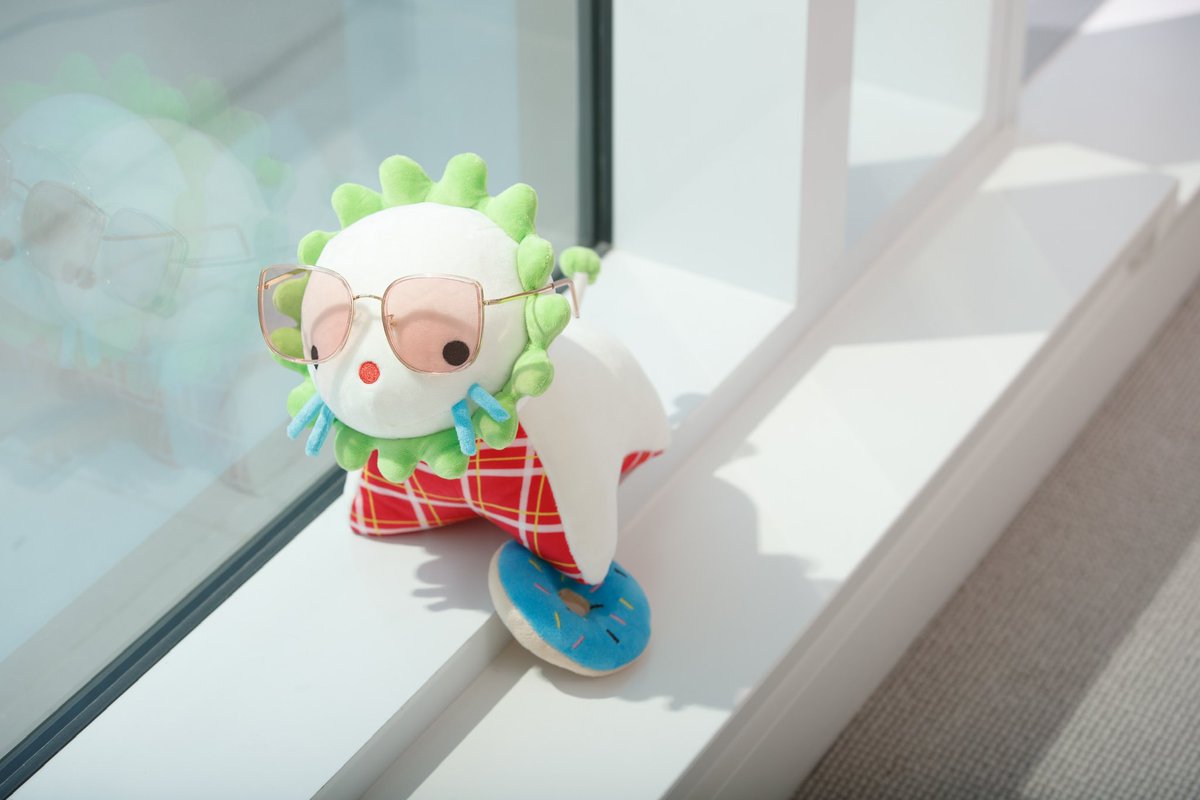 Ready to take on the day! 😎🐾 Our cool puppy plush is looking stylish with pink sunglasses and a donut in hand. This cute and cuddly friend is always up for some fun. Who wants to join in?

ON SALE! etsy.com/ca/shop/Pearso…

#AnimalCrossing #ACNHDesign #acnh #plush
