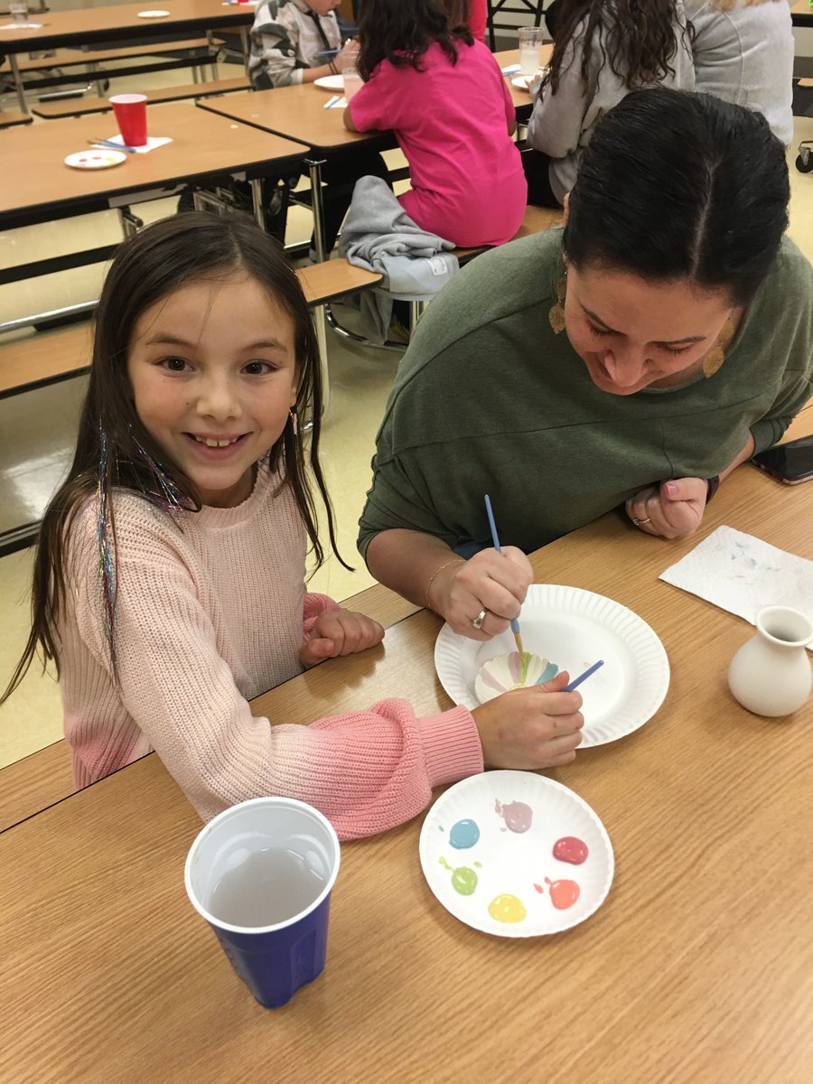Thank you SPLATTERS and NW VEPTO for an AMAZING evening of Painting Pottery Together! 
It was great to see ALL THE SMILES as we celebrated the CREATIVITY of our NW COMMUNITY!