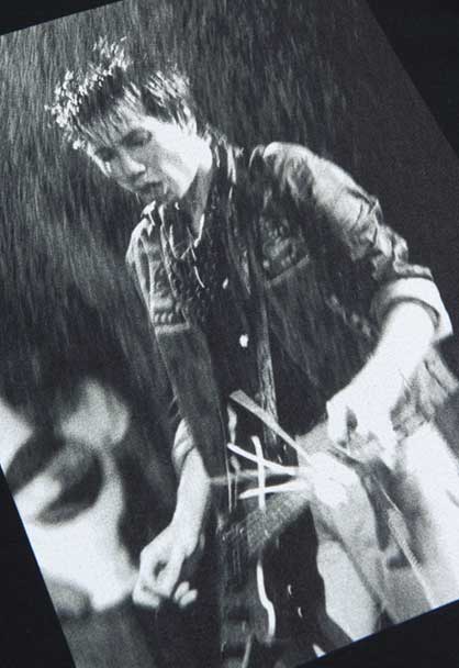 本日はTHE MODSのフロントマン、森山達也さんの誕生日。伝説の雨の野音