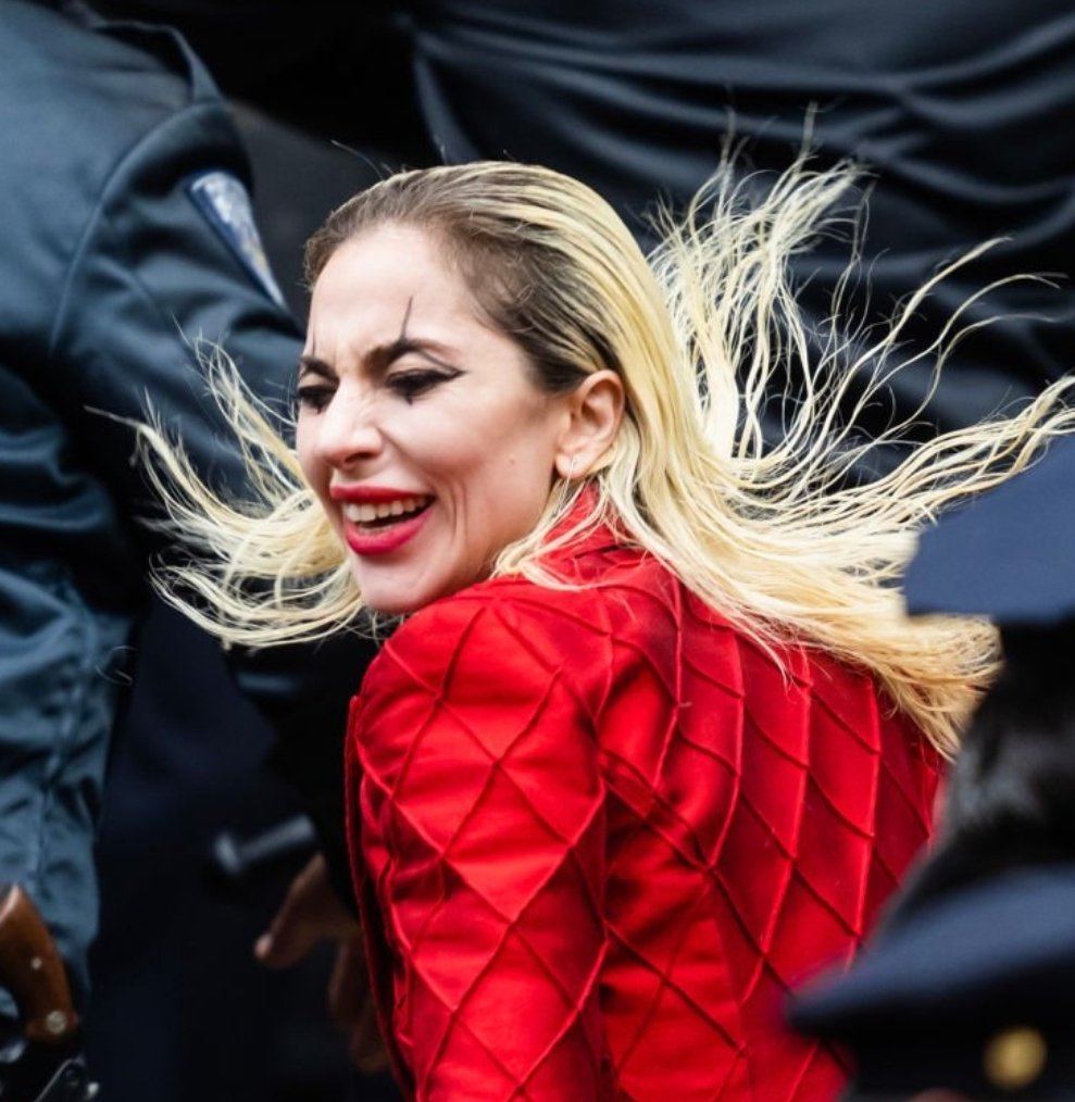 DC Studios Brasil on Twitter "Coringou🤡🃏 Simplesmente Grace Randolph criando uma "rivalidade