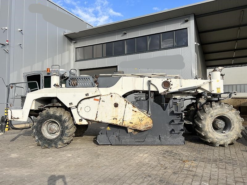 vcmholdings's tweet image. 💥BIG DISCOUNT💥
#Export Used Wirtgen WR2400 2007 scraper imported from EU,  100% genuine guarantee
🪺  We will export to your country directy from EU to your country 
🪺  If you are interested, please contact us.
#wirtgen #scraper #sugarmakingmachine  #roadscraper