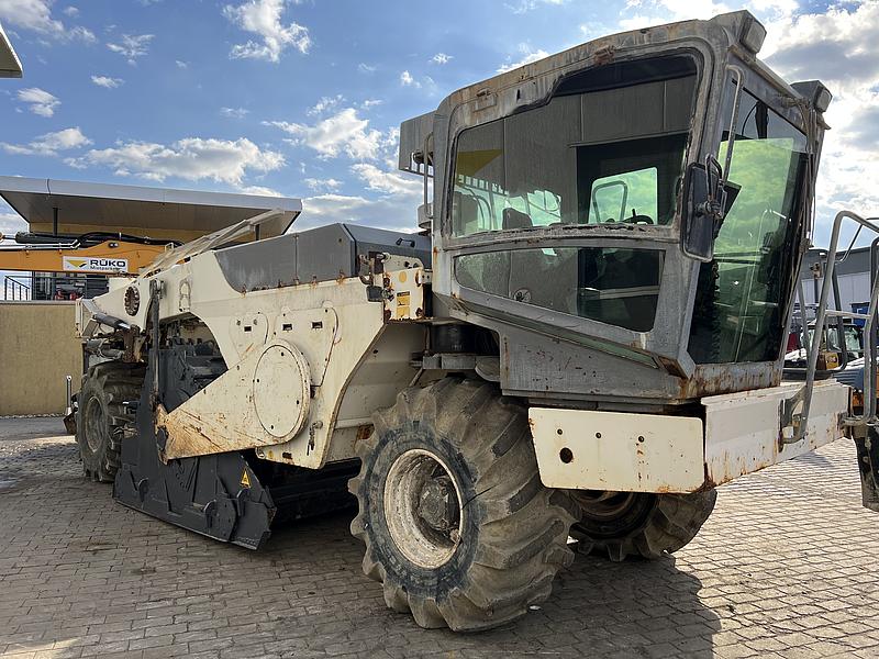 vcmholdings's tweet image. 💥BIG DISCOUNT💥
#Export Used Wirtgen WR2400 2007 scraper imported from EU,  100% genuine guarantee
🪺  We will export to your country directy from EU to your country 
🪺  If you are interested, please contact us.
#wirtgen #scraper #sugarmakingmachine  #roadscraper