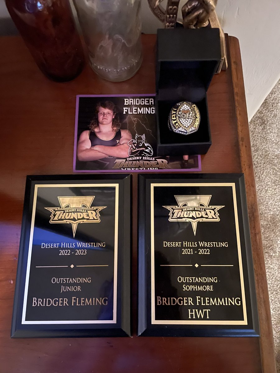 fle75ming's tweet photo. Super grateful to receive my second Outstanding Wrestler award tonight to represent the program. #thunderfamily #thunderwrestling #dhills https://t.co/aeFy9ORgBJ