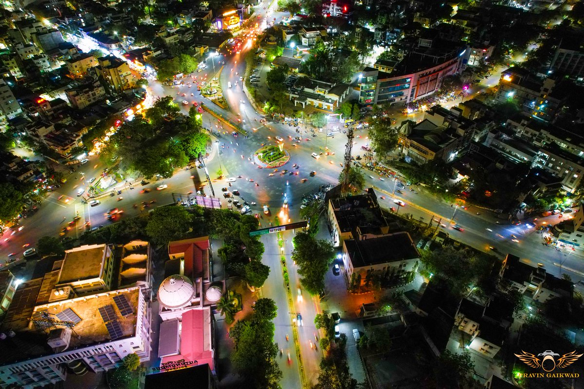 Pravingaikwadp7's tweet photo. सोलापुरातील सात रस्त्याचे सप्तरंग 📸❤️
.
#solapur #saatrasta https://t.co/LBceP17uxw