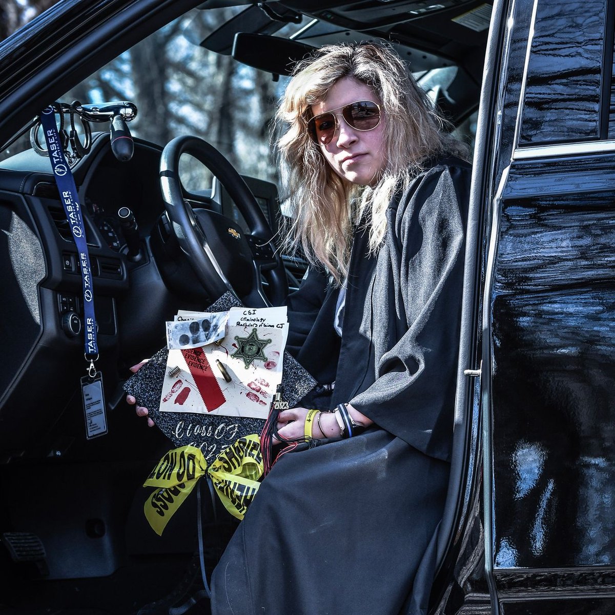 #NewProfilePic All my senior photos are in! Thank you 392 photography 📸 this is my favorite one!💪🚔💙
Thanks to a certain detective for letting me take some senior photos with his new 2023 Tahoe! He's officially the coolest person right now😂 47 days until college graduation