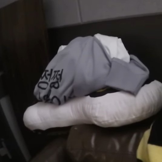 Fsb9tjVaEAEEJcX?format=jpg&name=small