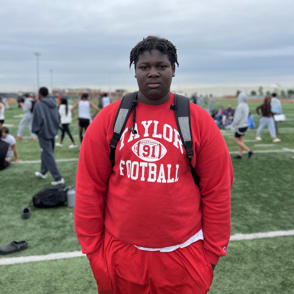 Congratulations to Freshman Defensive Lineman Dillian Whiteside on earning 4th in the shot put at the 23-6A Sub-varsity Championships‼️
