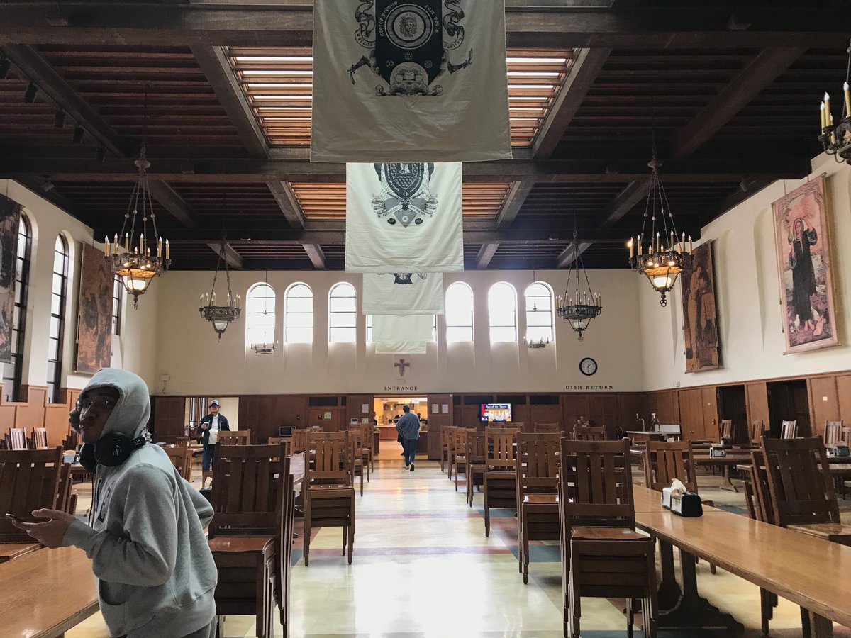 EmmanuelDuga's tweet photo. A PAUSE. As I was about to write my first draft of my script, the lockdowns happened. Everything was still. I was eager to make my film but I didn’t want to risk it, so I waited. 

#preproduction #indiefilm #indiefilmmaking #microbudgetfilm https://t.co/qbIDGiKXjP