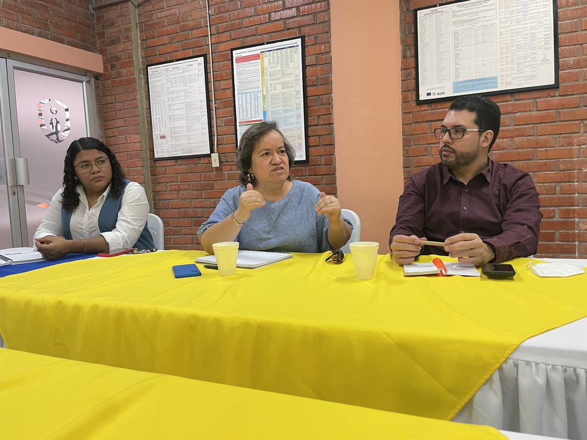 Ahsafe1's tweet photo. Impulsar Campañas educativas, investigaciones, el fortalecimiento de bases de datos, así como capacitaciones, a favor del Uso Seguro de AHSAFE, SERNA, a través del Proyecto COP 4, CENTOX/UNAH y SENASA. 🌱🌱🌱
#CENTOX #COP4 #buenaspracticasagricolas #SENASA #SAG #plaguicidas https://t.co/8WYvbNONFW