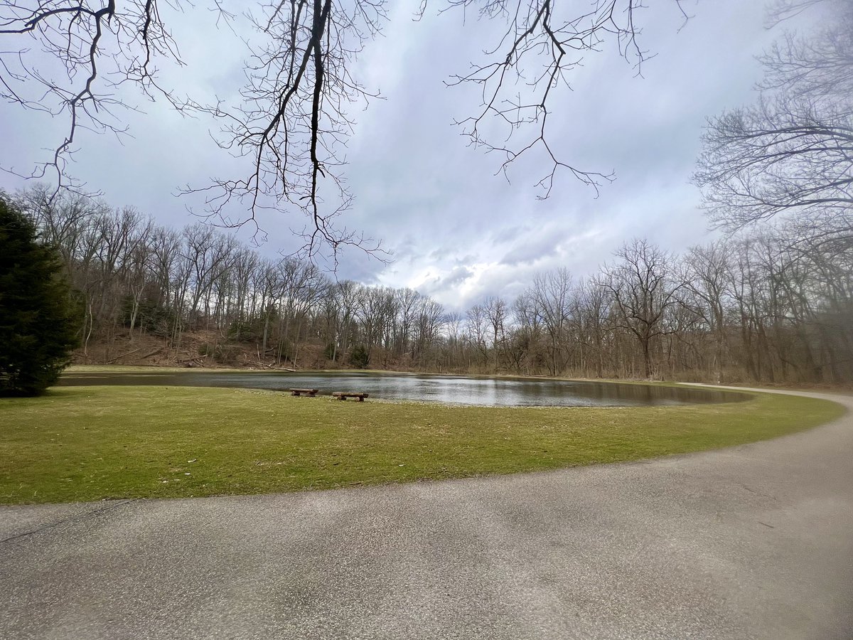 Allentown1711's tweet photo. Had all the stuff today - sunshine, βοΈ warm-ish, wind π¨, ominous clouds βοΈ , cold π₯Ά & rain π§οΈ, but still a great ride! π΄π»ββοΈπ΄π»ββοΈπ΄π»ββοΈ #Woot #MarchMiles π #BikeLife #Thankful https://t.co/K4GYUd7nk2