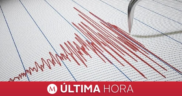 Milenio's tweet photo. #ÚLTIMAHORA | Reportan nuevo sismo hoy en CdMx; se originó cerca del Metro Barranca del Muerto

https://t.co/8puMSGtqX8 https://t.co/0uylaxzzpu