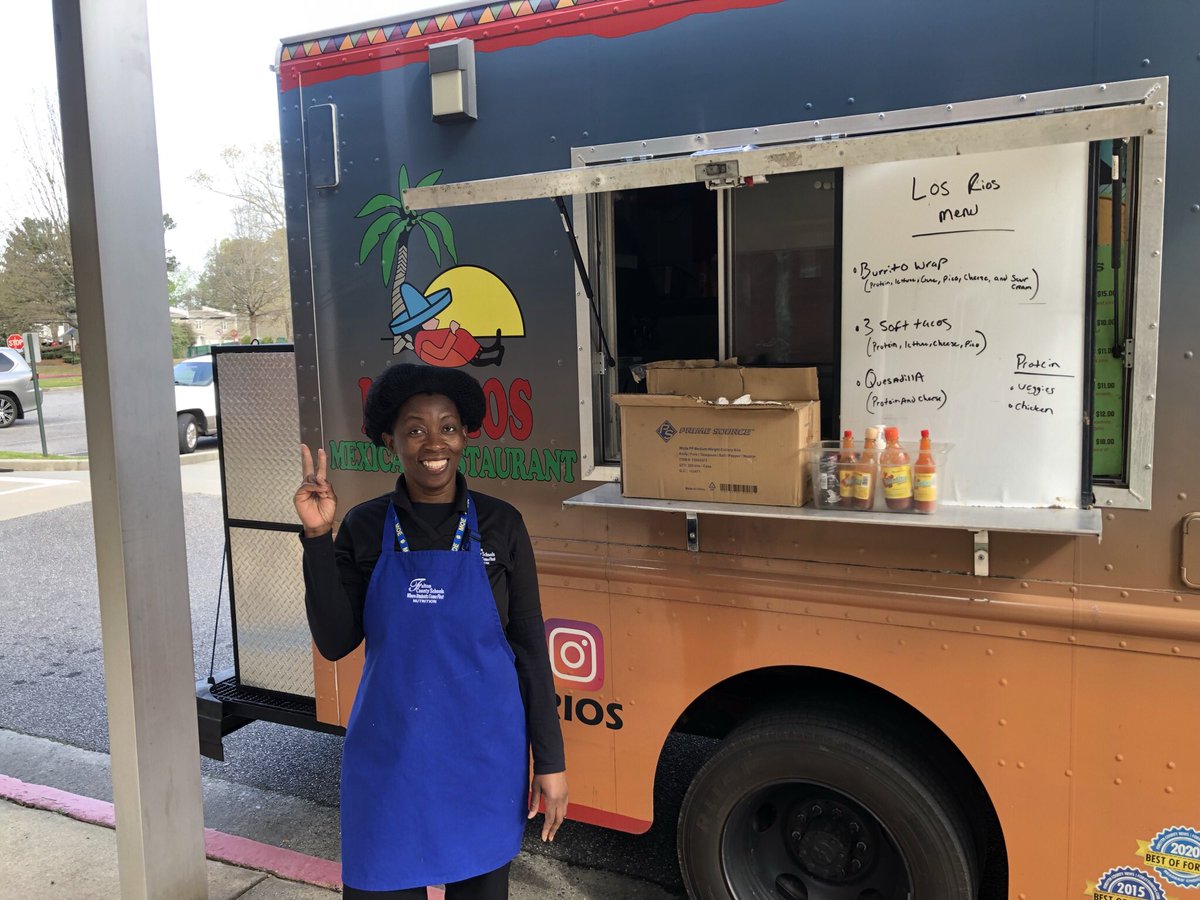 nikkoleflowers1's tweet photo. Thank you PTA for providing lunch yesterday (Los Rios Food Truck) and Nothing Bundt Cakes today. Thank you for helping all of us feel special! We also had spirit night at Menchie’s yesterday as well! @pbwright17 @FultonZone7 @FultonCoSchools @april_clemens https://t.co/dAcED1aWMK