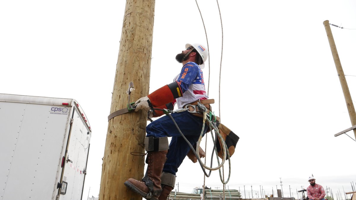 Practice makes perfect! 💪

Our <a href="/publicpowerorg/">Public Power</a> (APPA) Lineworkers Rodeo teams have been training hard for this weekend's big show.

RT to show them your support! 🙌