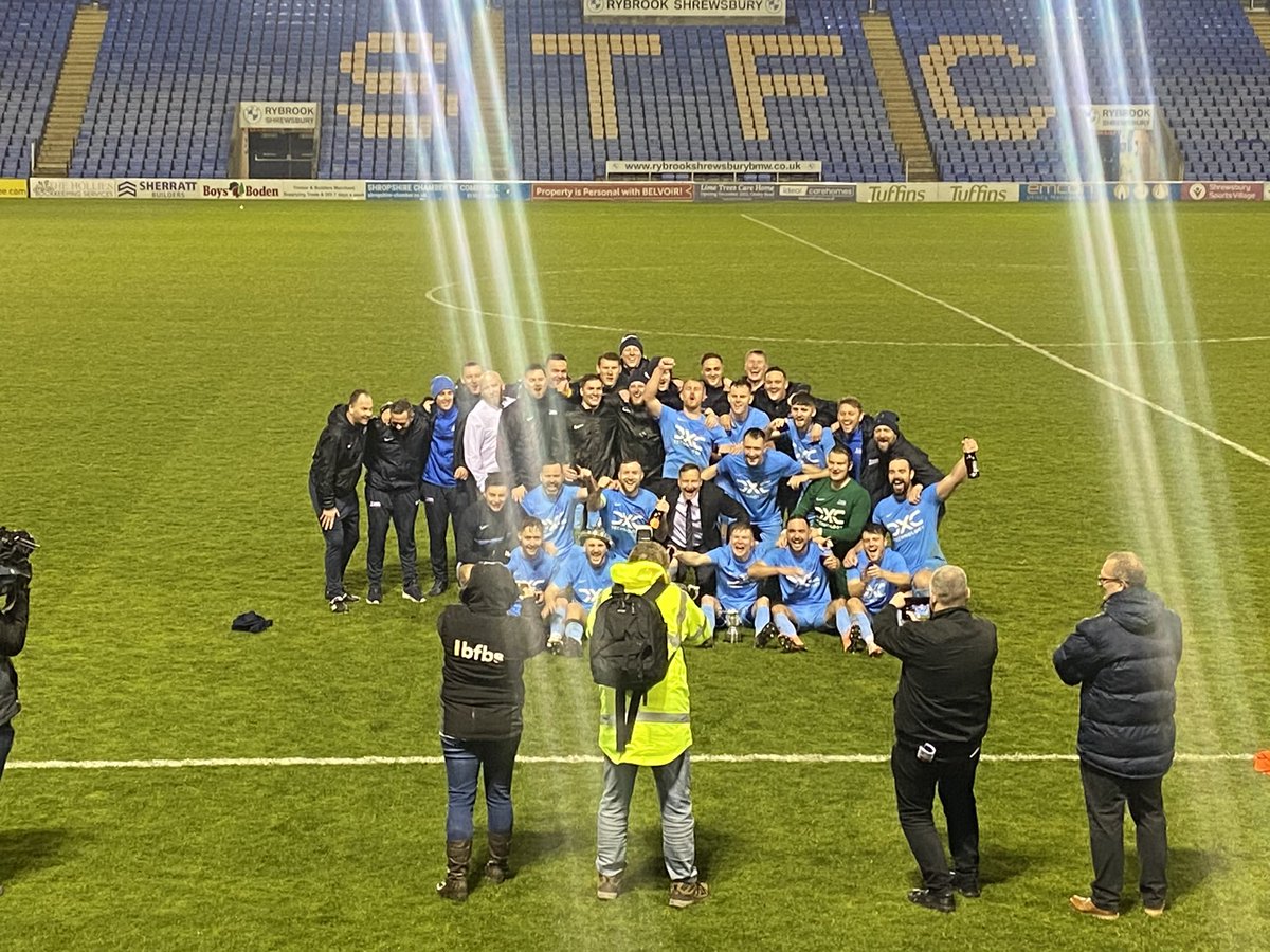 RAFRegimentFC's tweet photo. Well done @RAFSRT for retaining the Inter Services trophy tonight! Fantastic game and result. Great to see @RAFRegimentFC striker @M01Campbell captaining the side and midfielder Aaron Eyett getting on the score sheet as well. Well done lads Per Ardua 👏🏆 https://t.co/vyKaqxAj3U