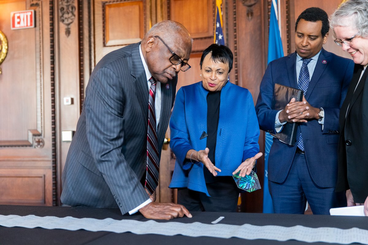 RepJamesClyburn's tweet photo. Today I viewed a 54ft long petition signed by 3,740 African Americans from South Carolina in 1865.

The signatories called upon Congress to guarantee their equal rights in the new SC constitution.

I thank the @librarycongress &amp; @LibnOfCongress for bringing this document to life. https://t.co/AY4TdpN6xs