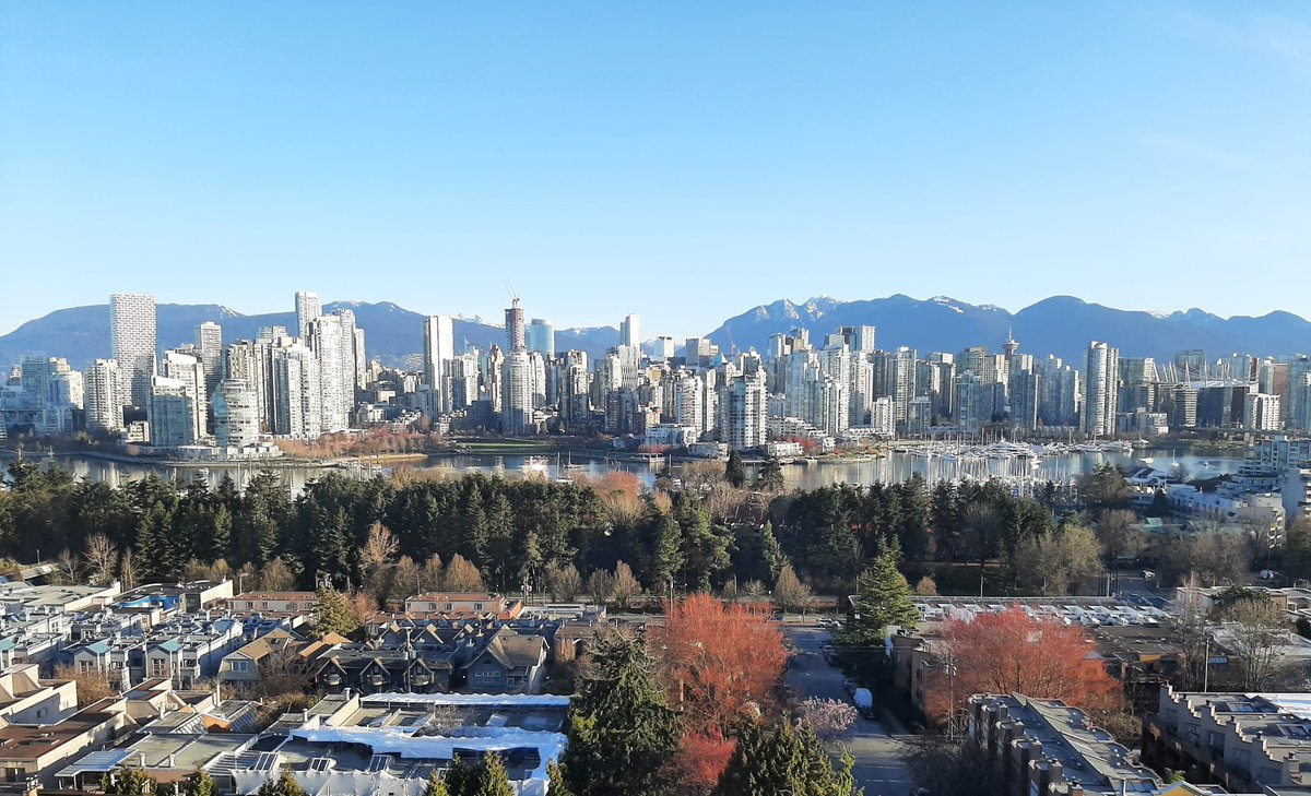 Come for the view, stay for the hygienist talking about AI applications in healthcare.
#cleanteeth #Vancouver #shareyourweather