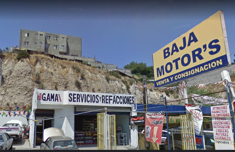 Chikoelektriko's tweet photo. Así lucía en 2009 el lugar donde este año, están por colapsar 2 edificios de departamentos en La Sierra, en #Tijuana. https://t.co/gyUwM0ueqW