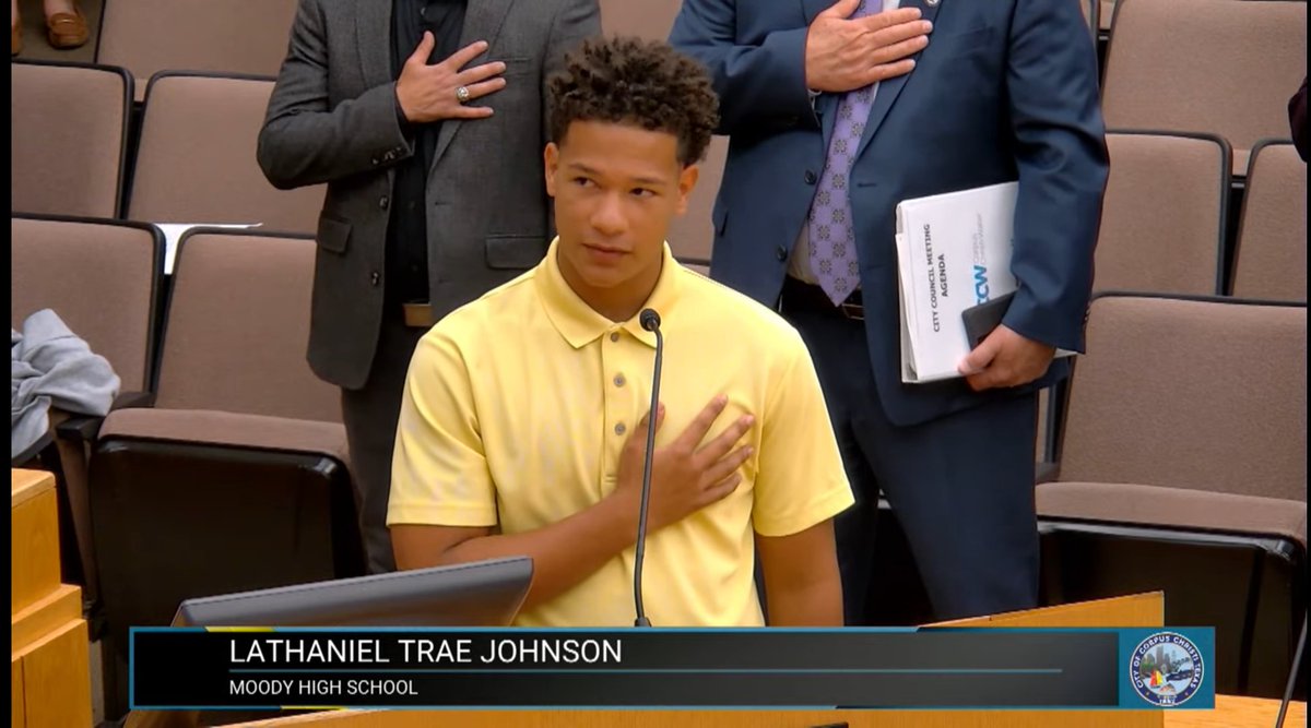 TrojanPrideFtbl's tweet photo. Thank you to our Mayor and the City Of Corpus Christi for inviting Trae Johnson to start the City Council Meeting with the Pledge of Allegiance and the Texas Pledge. 
@cityofcc @MayorGuajardo
#TrojanPride🔵🟡 https://t.co/1UBIg61Dnb