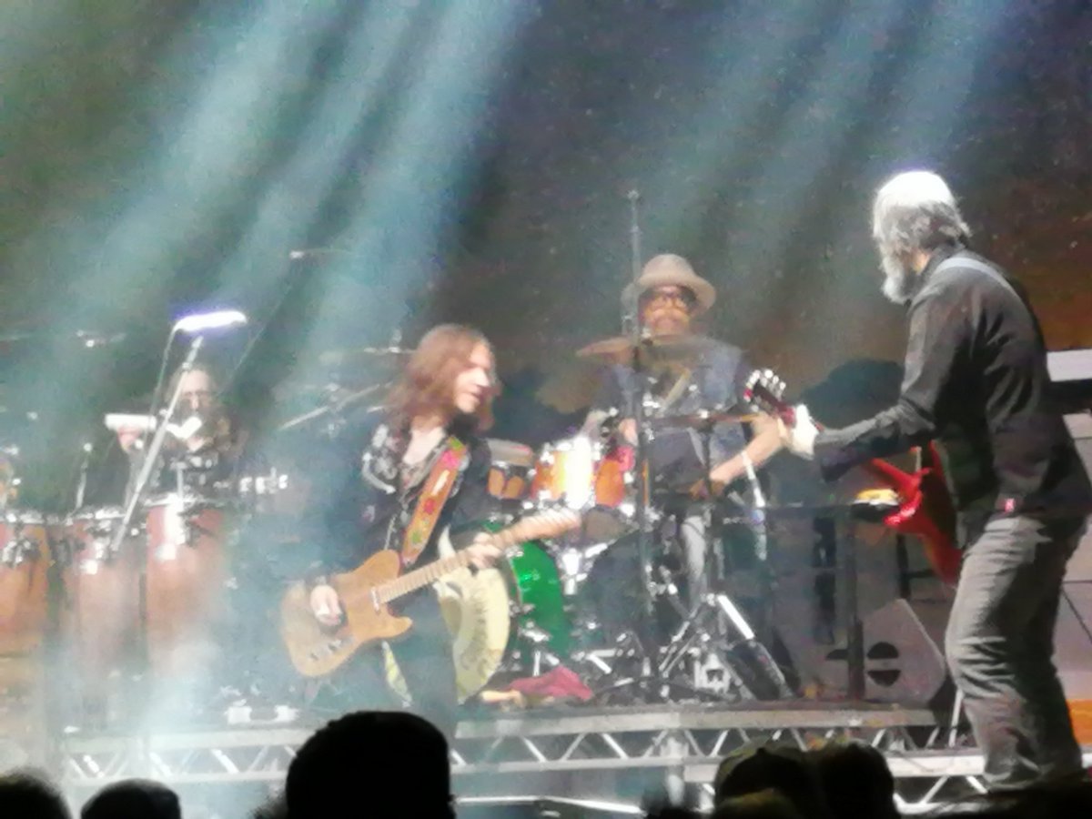 Cradgyboy's tweet photo. Blackberry Smoke were on 🔥 tonight at Telegraph Building Belfast. Absolutely Rockin' 🎶🎸 #BelfastRocks ☘️ https://t.co/xfhGjEpBV1