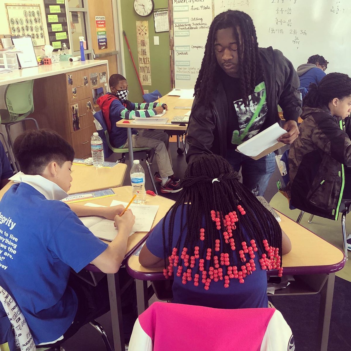 Today I was able to observe my only Teacher Cadet at Meeting Street Academy, and WOW!  Mr. Carter knows what he’s doing.  I’m so proud of you, Drek!  💙Thanks to the fabulous @vanderson1913 for serving as a mentor.  #govikes <a href="/REFINEDFB/">Coach Mark Hodge</a> <a href="/radrekuscarter1/">Radrekus (drek) carter🦹🏾‍♂️</a>