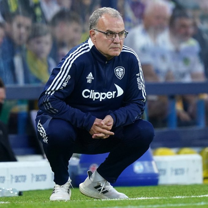 noseasmalotv's tweet photo. Che pero Bielsa va a venir a atacar a los rivales, ¿están seguros que quieren eso? ¿No prefieren seguir metiendo línea de cinco contra Corea en los mundiales? https://t.co/2rFSSyWZbT