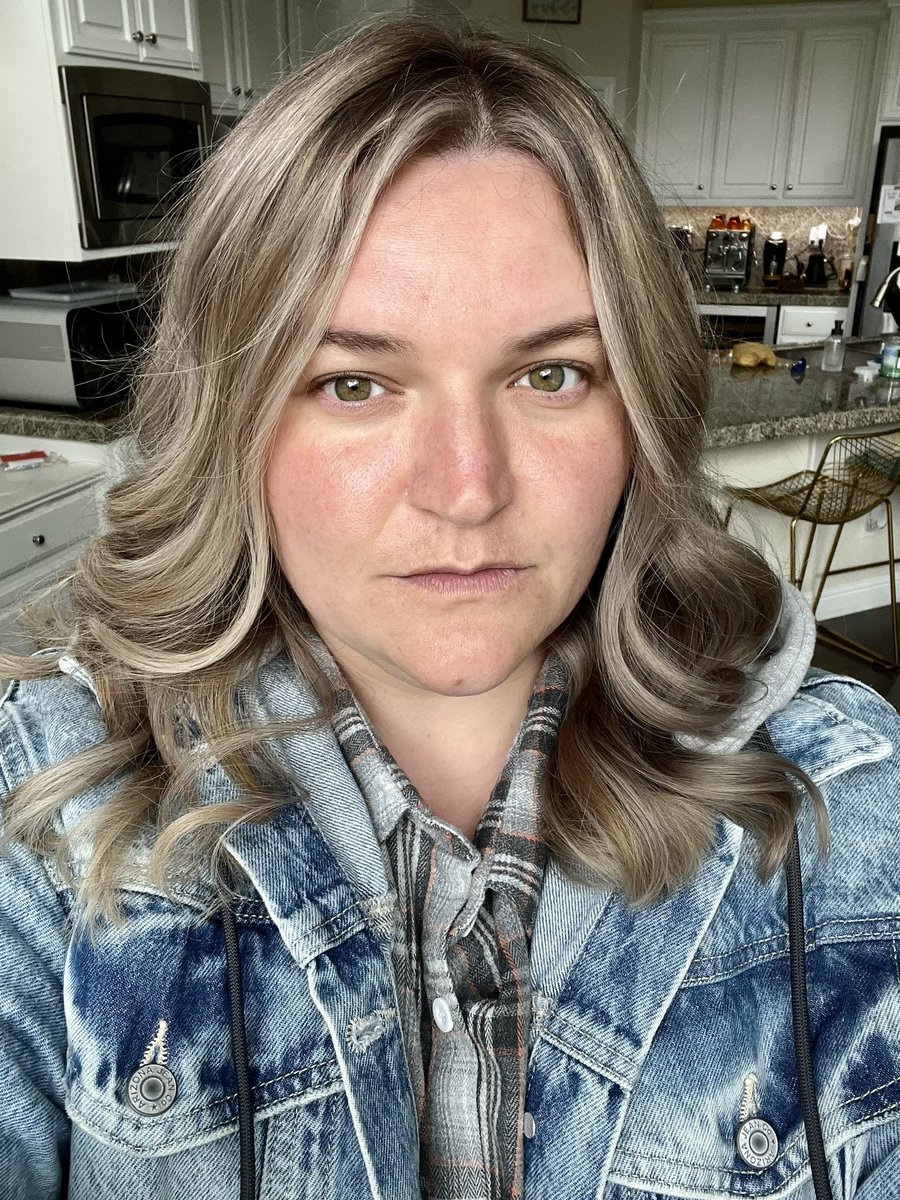 Jazzalene tweet media