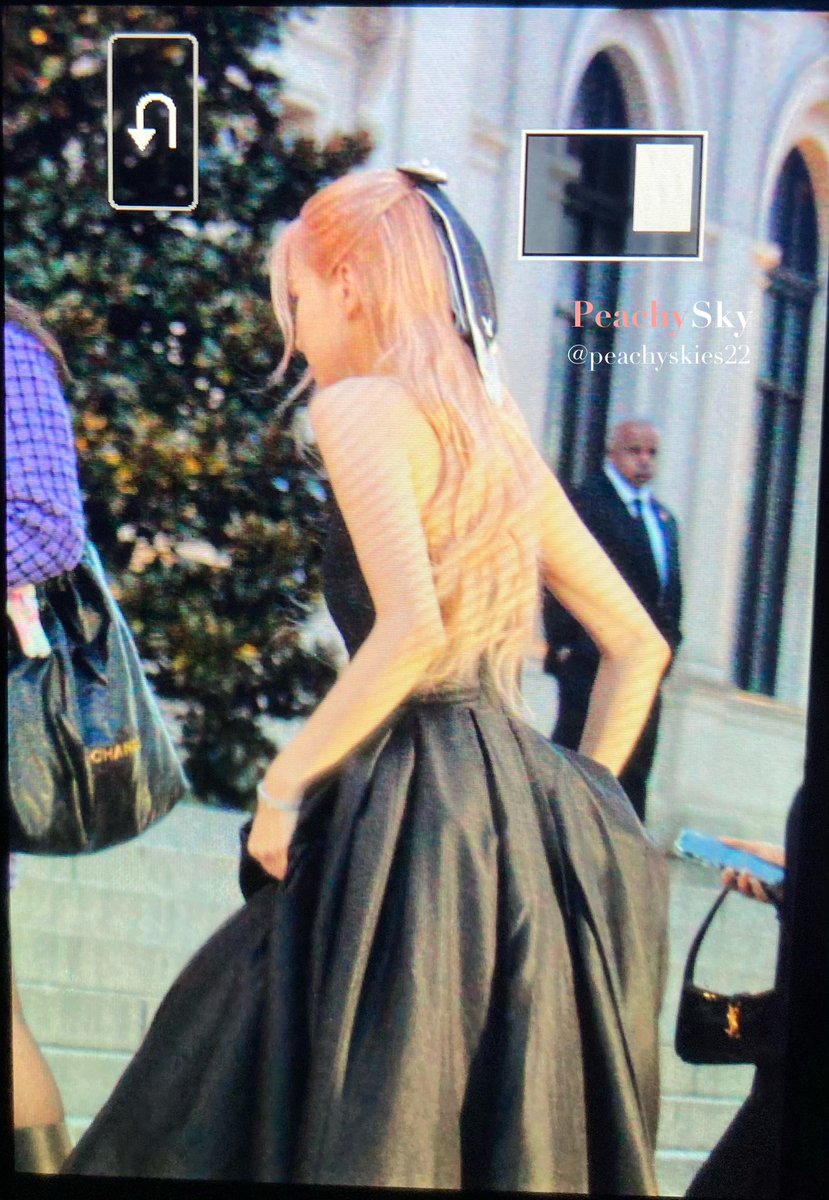 230329 The MET Sulwhasoo

The queen has arrive!! 💗

#RoséMETSulwhasoo
#SulwhasooxTheMet
#ROSÉ #로제 
#BLACKPINK #블랙핑크