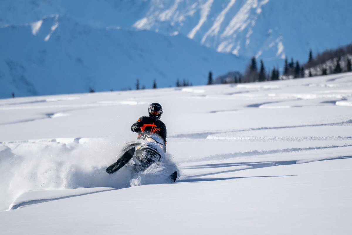 visitmatsu's tweet photo. Spring snowmobile riding is the best in the Mat-Su! #YahooMatSu https://t.co/hdZpz1OmjC