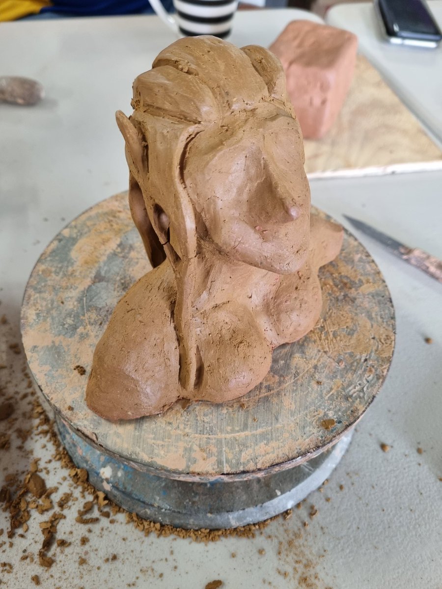 Ally_Drawing's tweet photo. Not the most recent picture of her, but making my tiefling wizard out of clay. Or attempting to 😅

#clay #dnd #dungeonsanddragons #clayart #3d #3dart #whoop https://t.co/IftIQhZiw7
