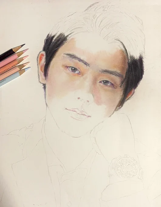 新作 描き始め今回もゆっくり経過出しながら進めていきますっ羽生くんはさらに凛々しくなって目元 眉もキリッとしててカッコいいね#羽生結弦#フィギュアスケーター#色鉛筆画 