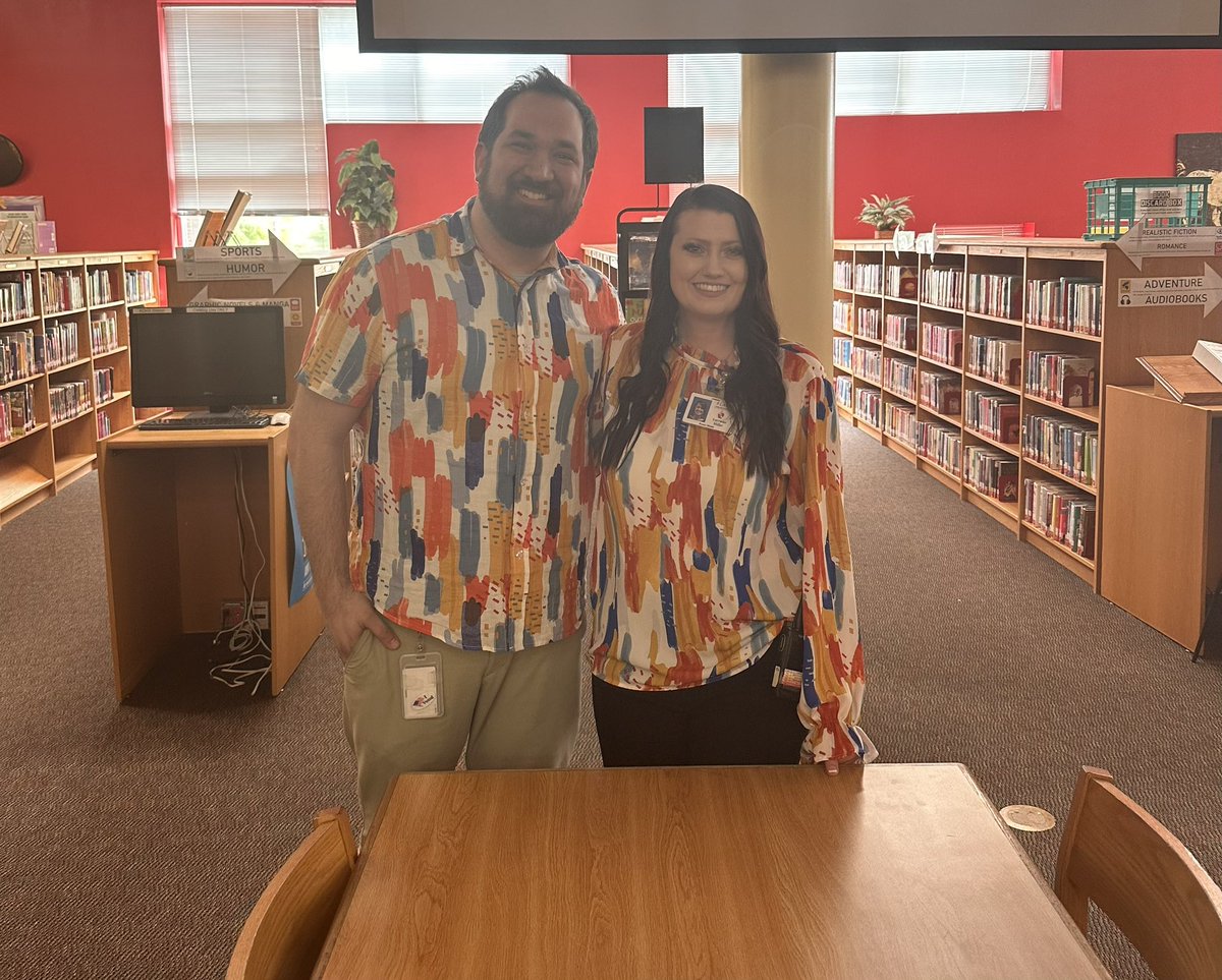 When your Assistant Principal hits the copy paste 🎨😂 #twins #middleschool @RMS_Mustangs