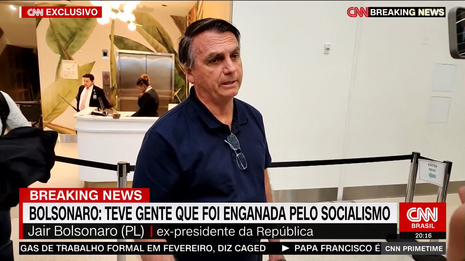 CNN Brasil on Twitter: "Em vias de voltar ao Brasil, o ex-presidente Jair  Bolsonaro (PL) disse que "teve gente que foi enganada pelo socialismo" e  afirmou esperar que o Brasil não vá "