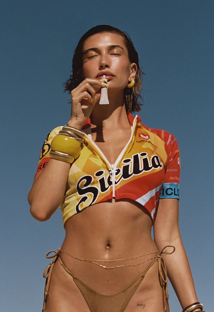 lovetohailey's tweet photo. NUEVO!Tratamiendo de labios🌴💛
Sabor: gelatina de maracuyá
•llegará el 6/4 , regístrate en la lista de espera ahora en
https://t.co/kv18gkKYEi https://t.co/hAjrnyBjvQ