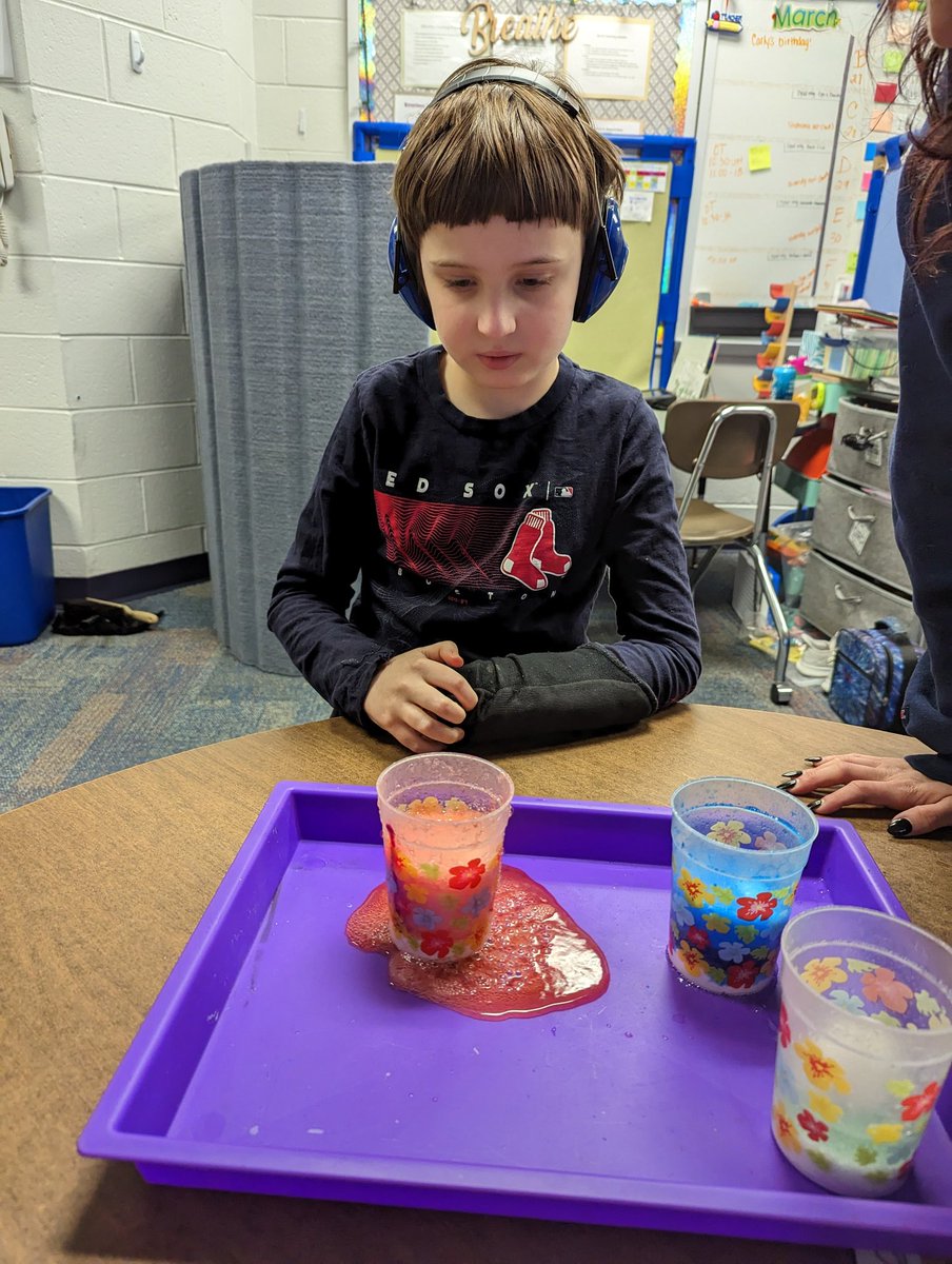 MrsHawkinsHES's tweet photo. Living our best lives!!! We got into quite a mess, so there were no free, clean hands to snap pics with with some of our other students 🤣 Dyeing eggs with shaving cream/food coloring, as well as baking soda/food coloring/vinegar! #InstantPotNeverFails #EggParty #HappyHillendale https://t.co/CVYINhEb2J