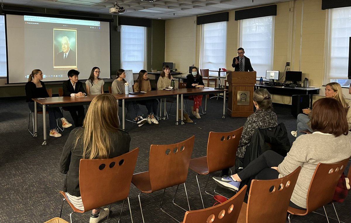 JeffBoogaard's tweet image. Excellent presentation tonight by AP US History scholars about the varied roles @HaddonfieldHS students played during World War II.