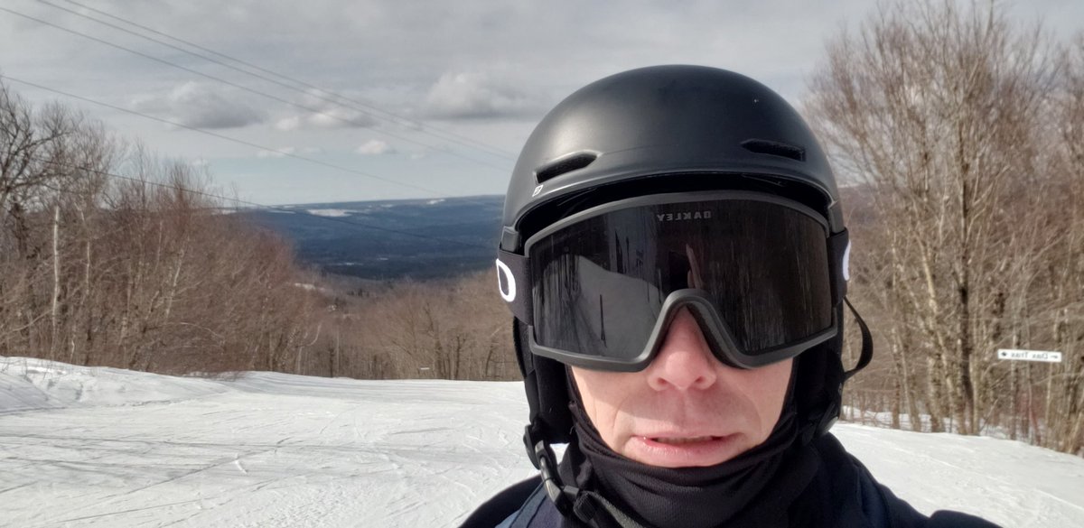 daveengineer's tweet image. Had a great morning skiing today up at Crabbe.  Glad I took the time to take care of myself today.