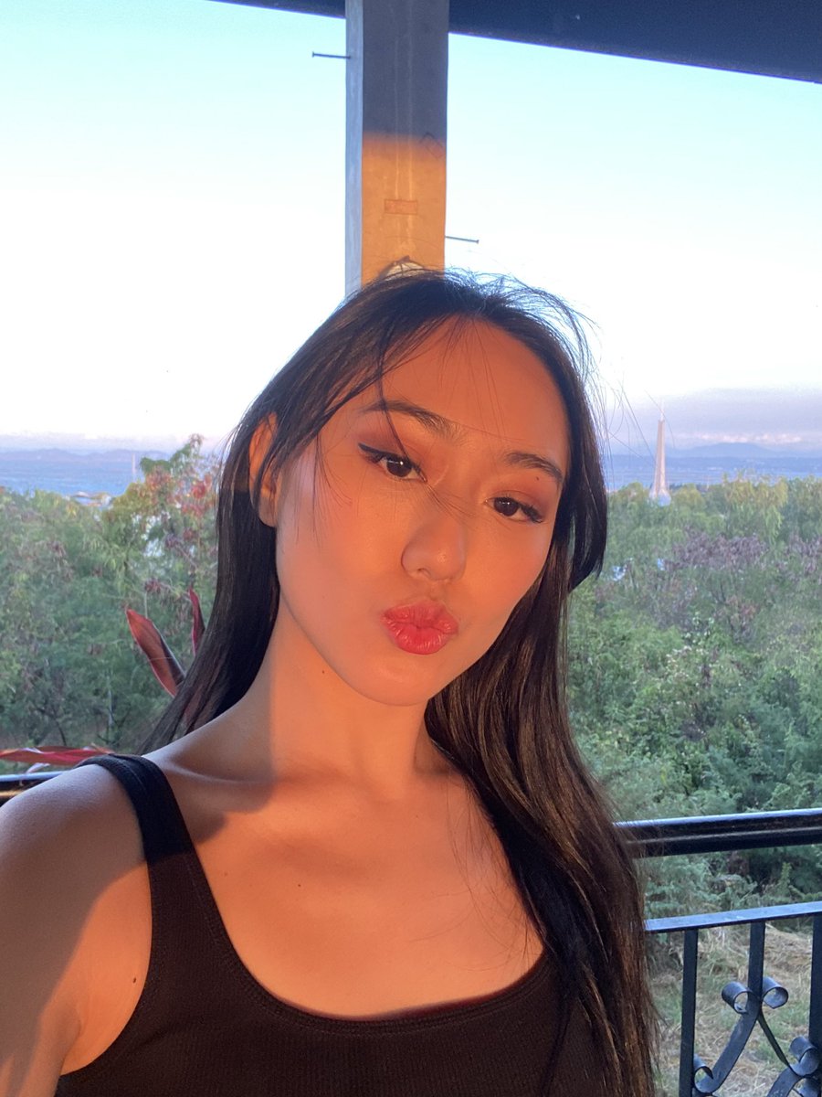 Risa tweet media