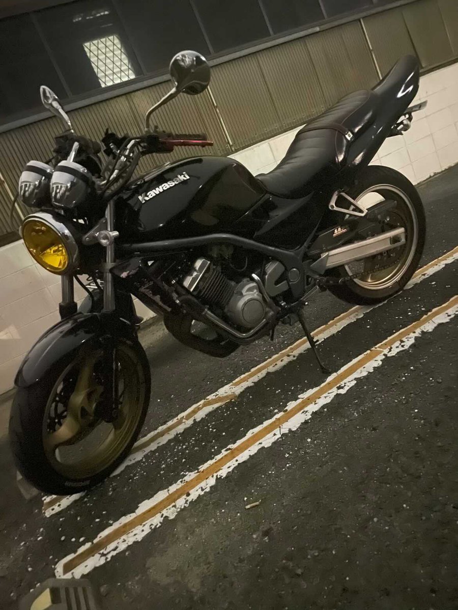 ke_o6t's tweet photo. バリオス売ります！
35です！少しなら値下げ可！
大阪からです！
詳細知りたい方はdmへ
#バイク売ります #バリオス #バリオスうります #バイクかいます https://t.co/O9UEdKlDIT