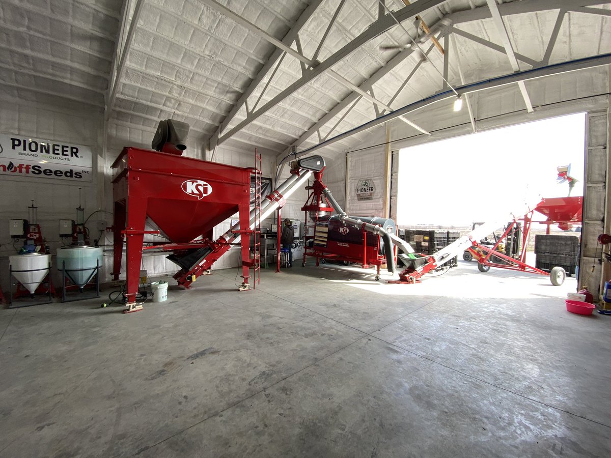 Nick Saathoff has a great new system that I believe is going to work perfect for his operation.