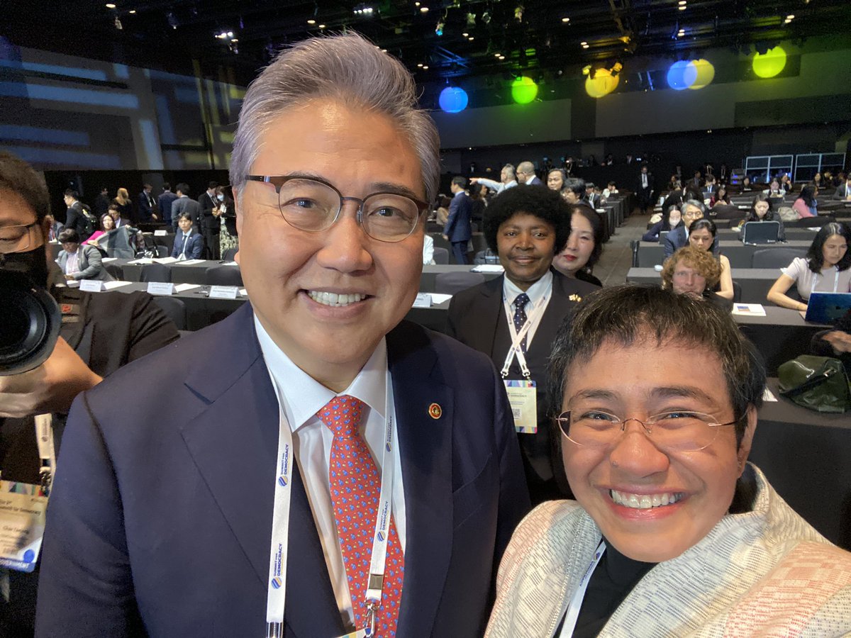 It begins! 2nd Summit for Democracy - this time in Asia! Korea’s Foreign Minister Park opens, announcing the Seoul Declaration on the fight against corruption #Summit4Democracy #S4D #CourageON